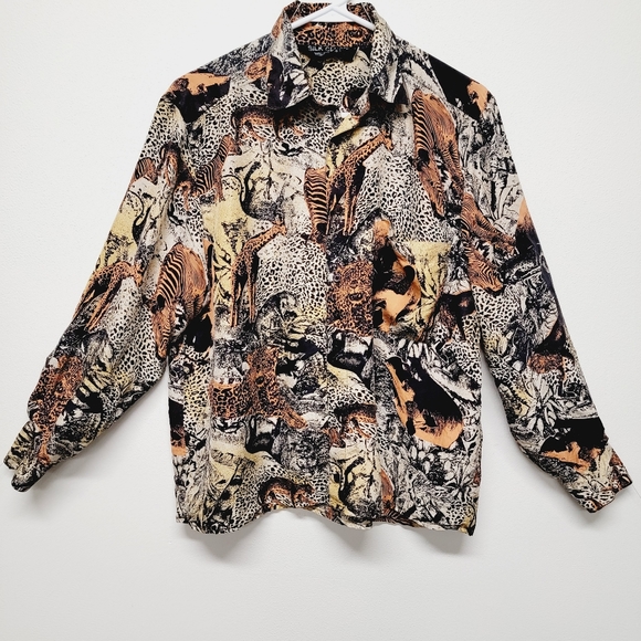 Vintage Silk Club Shirt Animal African Zoo Print Button Up Long Sleeve size S/M - Picture 1 of 13